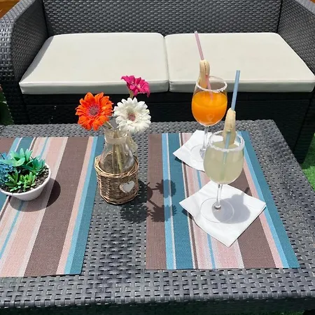 Apartament Paradise 1 Minute From The