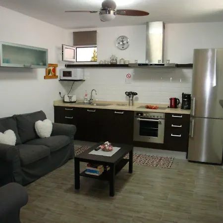 Paradise 1 Minute From The