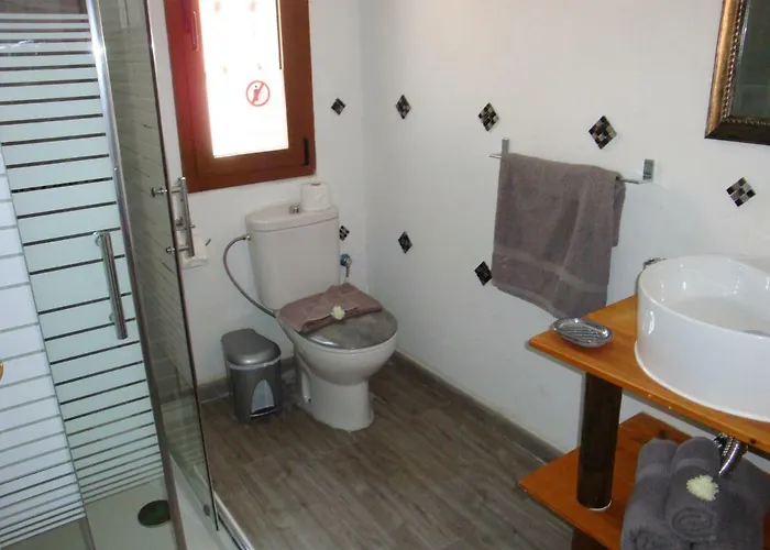 Paradise 1 Minute From The